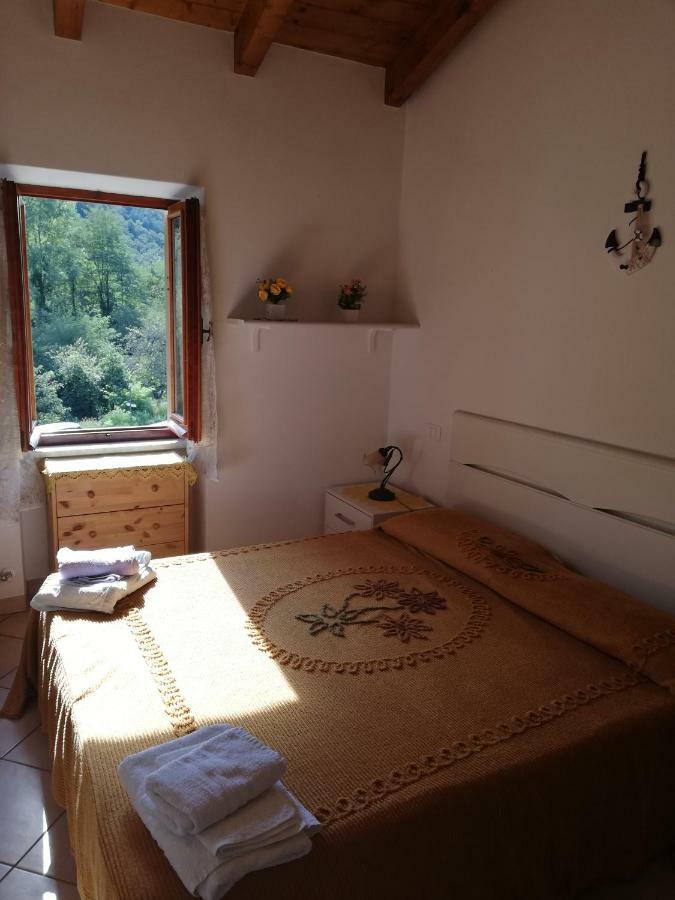 Agriturismo Ghirlanda Norma Rita Carrodano Inferiore Exterior foto